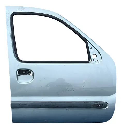 Porta Dianteira Direita Renault Kangoo 2005 A 2012 Detalhe Dianteira Direita Prateado