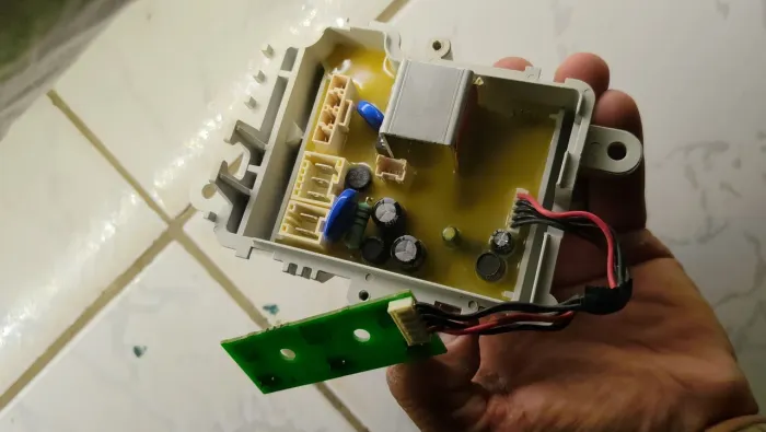 Placa da máquina comsul