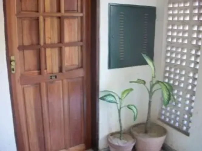 Alugo apartamento térreo 2 quartos