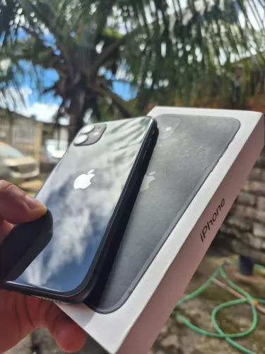 iPhone 11/128 GB em excelente estado( preço pra vender logo)