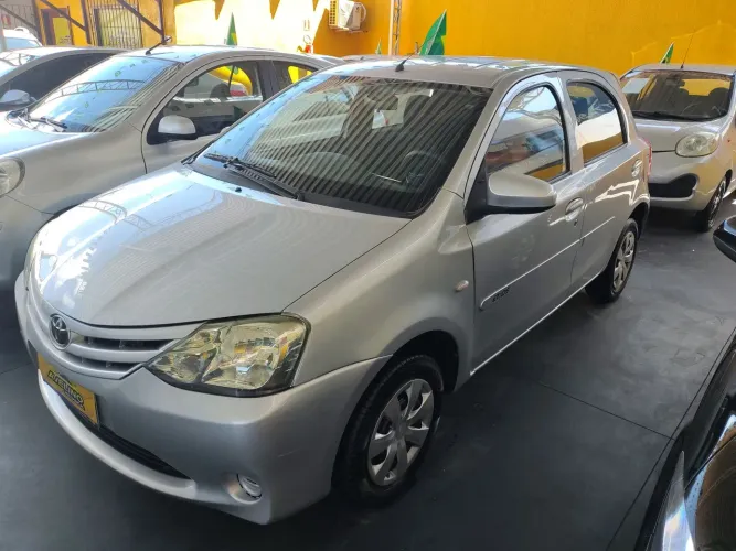 Toyota Etios X 1.3 Flex 16V 5P Mec. 2016