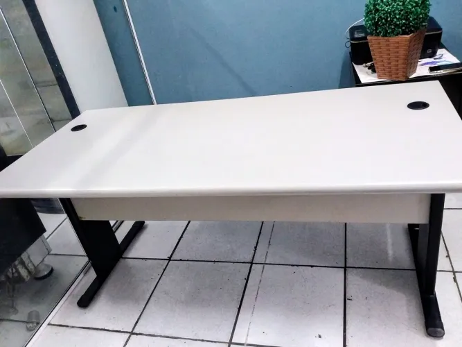 Mesa para escritório