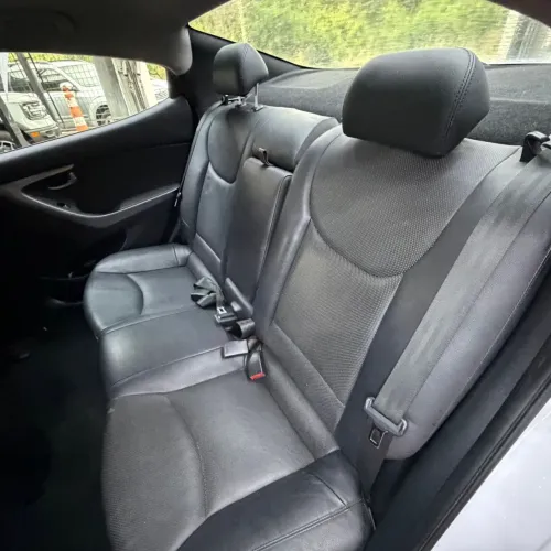 Hyundai Elantra GLS 2.0 16V Flex Aut. 2015