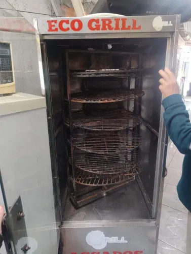 Máquina de frango e carne assada