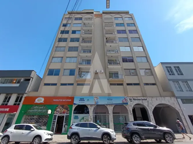 Sala Comercial no Centro de Joinville, Edifício com Elevador e Recepção