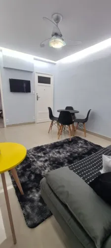 Apartamento para Venda em Cabo Frio, Centro, 2 dormitórios, 2 banheiros, 1 vaga