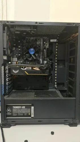 PC gamer I5-10400F e 16GB de Ram.