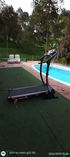 Esteira Ergométrica 12km/h 120kg semi nova