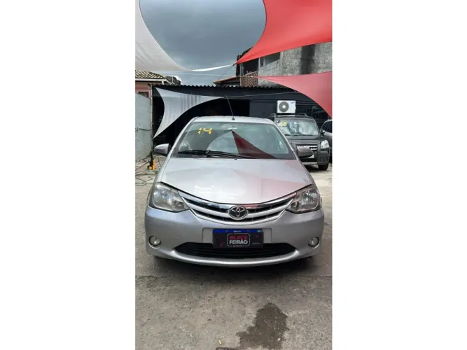 Toyota Etios XLS Sedan 1.5 Flex 16V 4P Mec. 2014