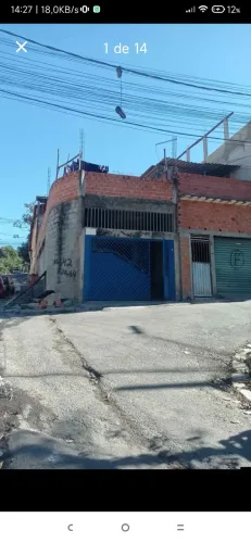 *Vende-se Casa de Esquina + Sobrado - Ótima Oportunidade! - R$ 240.000* Casa ampla em ter