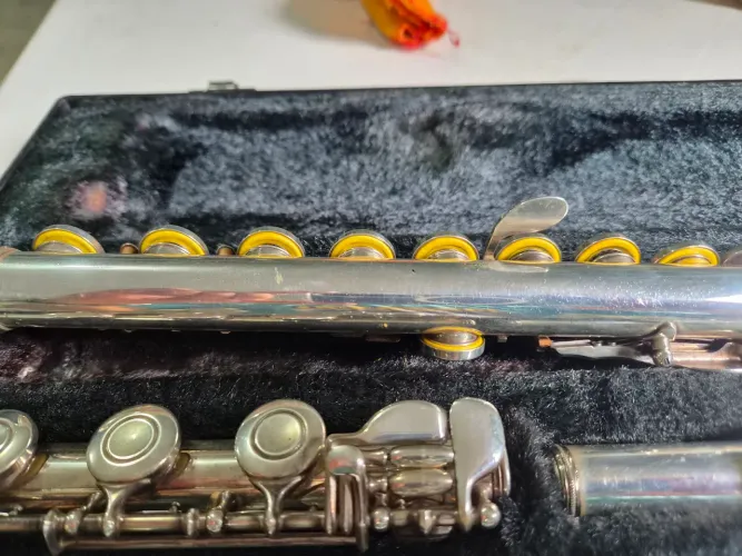 Flauta transversal yamaha 385 ll profissional