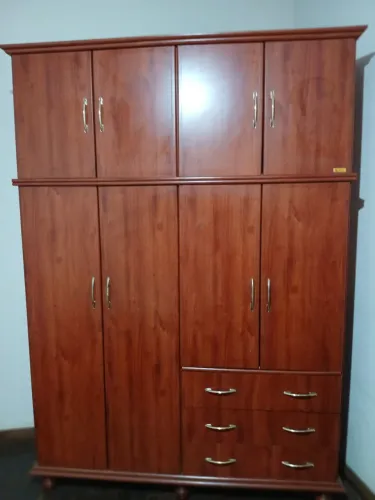 Vendo guarda-roupa estilo triplex 