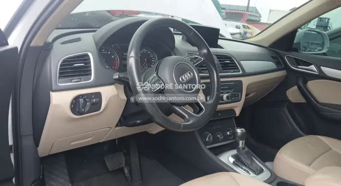 Sucata para retirada de peças Audi Q3 1.4 ano 2017 dúvidas * 
