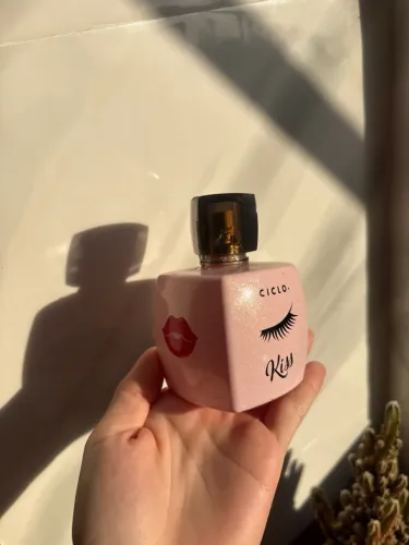 Perfume ciclo kiss (frasco vazio)
