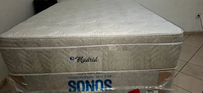 Cama sonos Madrid,colchão com Íons de prata,usada apenas 3 meses de uso ,2 anos de garanti