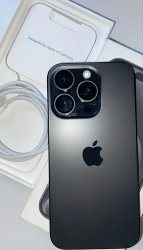15 PRO 256 GB