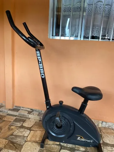 Bicicleta Ergométrica Polimet Preta - Para Exercícios em Casa