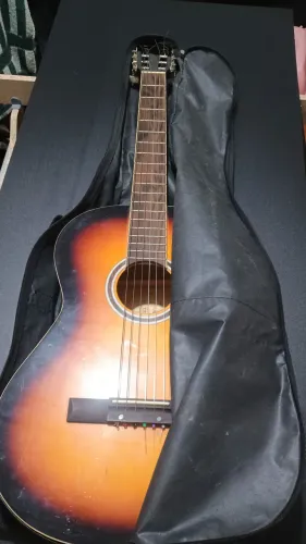 Vendo violão