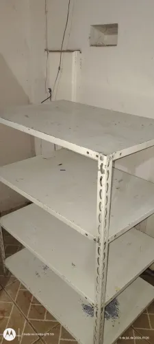 Prateleira reforçada