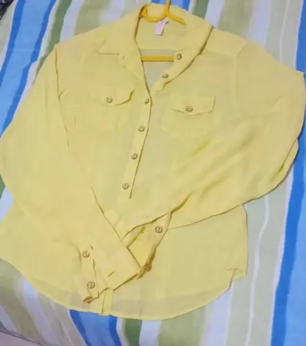 Camisa feminina amarela m