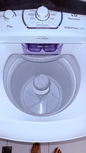 Máquina de Lavar Electrolux 11kg Essential Care LES11 - Super Conservada | Lava Muito Bem