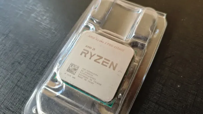 Processador AMD Ryzen 3 4350GE 4/8 com vídeo integrado Vega 6