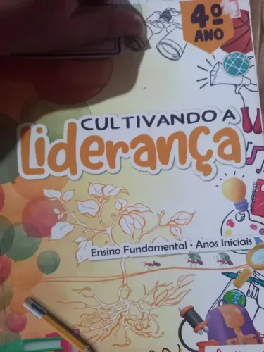 Livro - Cultivando a liderança 4° Ano