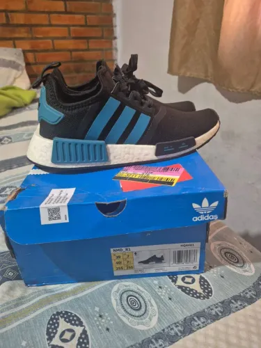 Tênis Adidas NMD R1 original N°39 Usado