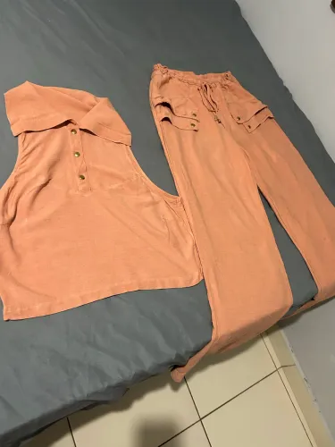 Roupas usada somente uma vez
