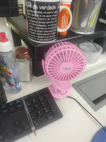 Vendo um ventilador de mesa para escritório