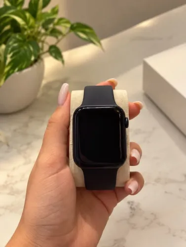 Apple Watch- Series 8
