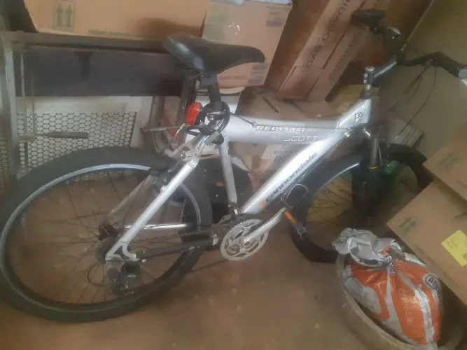 Vendo Bicicleta Aro 26 de machas.