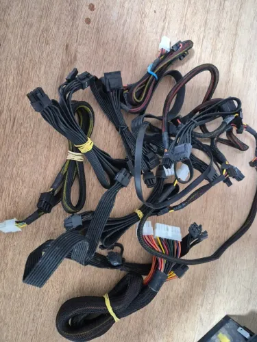 cabos de saída Original da  Fonte Modular Corsair AX860I