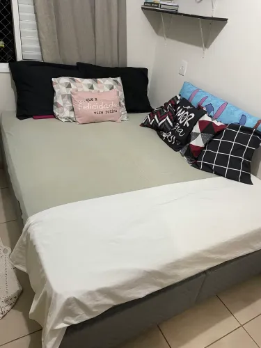 Cama box queen