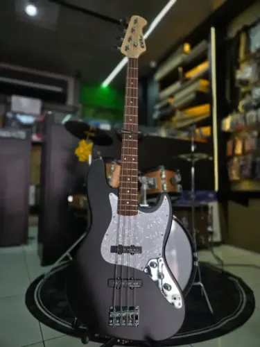 Jb bass bk Baixo Jazz ss Newen