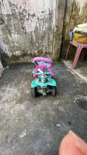 Vende - se carrinho passeio menina