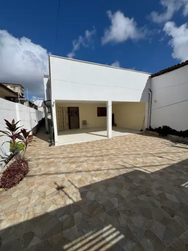 Locação | Lagoa Nova |3 Quartos, 3 Vagas | R$ 4.300