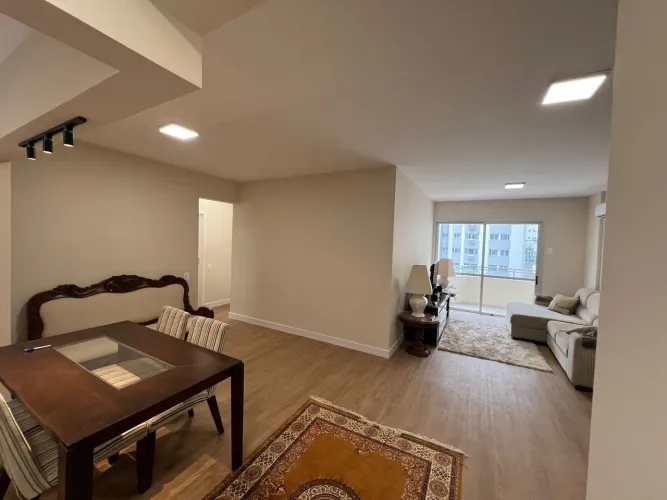 Apartamento de 3 quartos no Centro de Florianópolis
