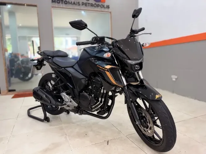 YAMAHA FZ25 FAZER