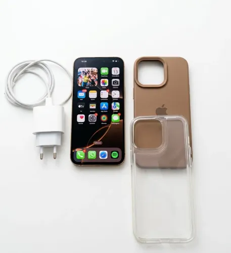 iPhone 16 Pro Max 256gb semi-novo