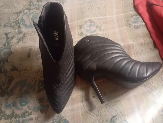 Bota via uno Tam 34