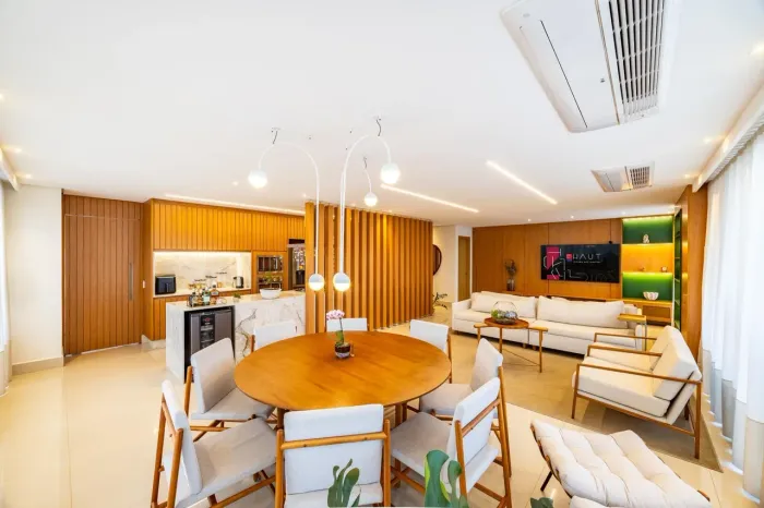 Apartamento mobiliado e decorado à venda no Opus Araguaia com 3 suítes e 182 m²