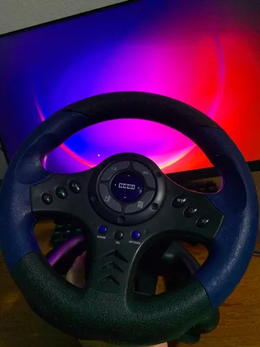Volante HORI com pedais 