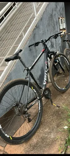 VENDO ÓTIMA BICICLETA FREIO A DISCO
