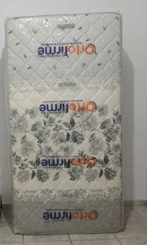 Cama solteirão. Valor: 850. Pronta entrega. Proximidade Augusto Montenegro