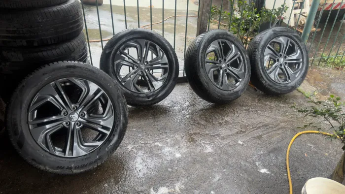 Vendo jogo de rodas tiggo 7 aro 18