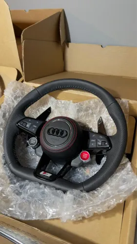 Volante Audi em couro base reta