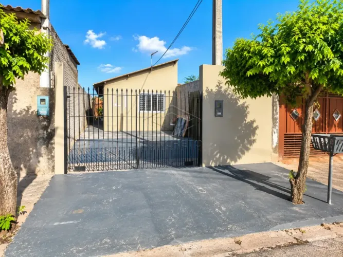 CASA PADRÃO - 2 DORMITÓRIOS, 1 BANHEIRO E 2 VAGAS GARAGEM NO BAIRRO VAL DE PALMAS - BAURU/