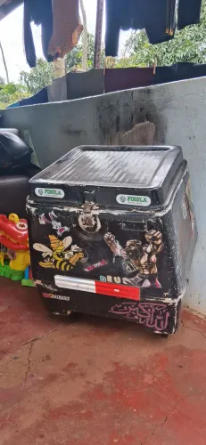 Caixa de entrega 40L