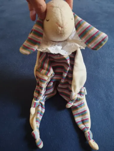 Naninha de pelúcia 